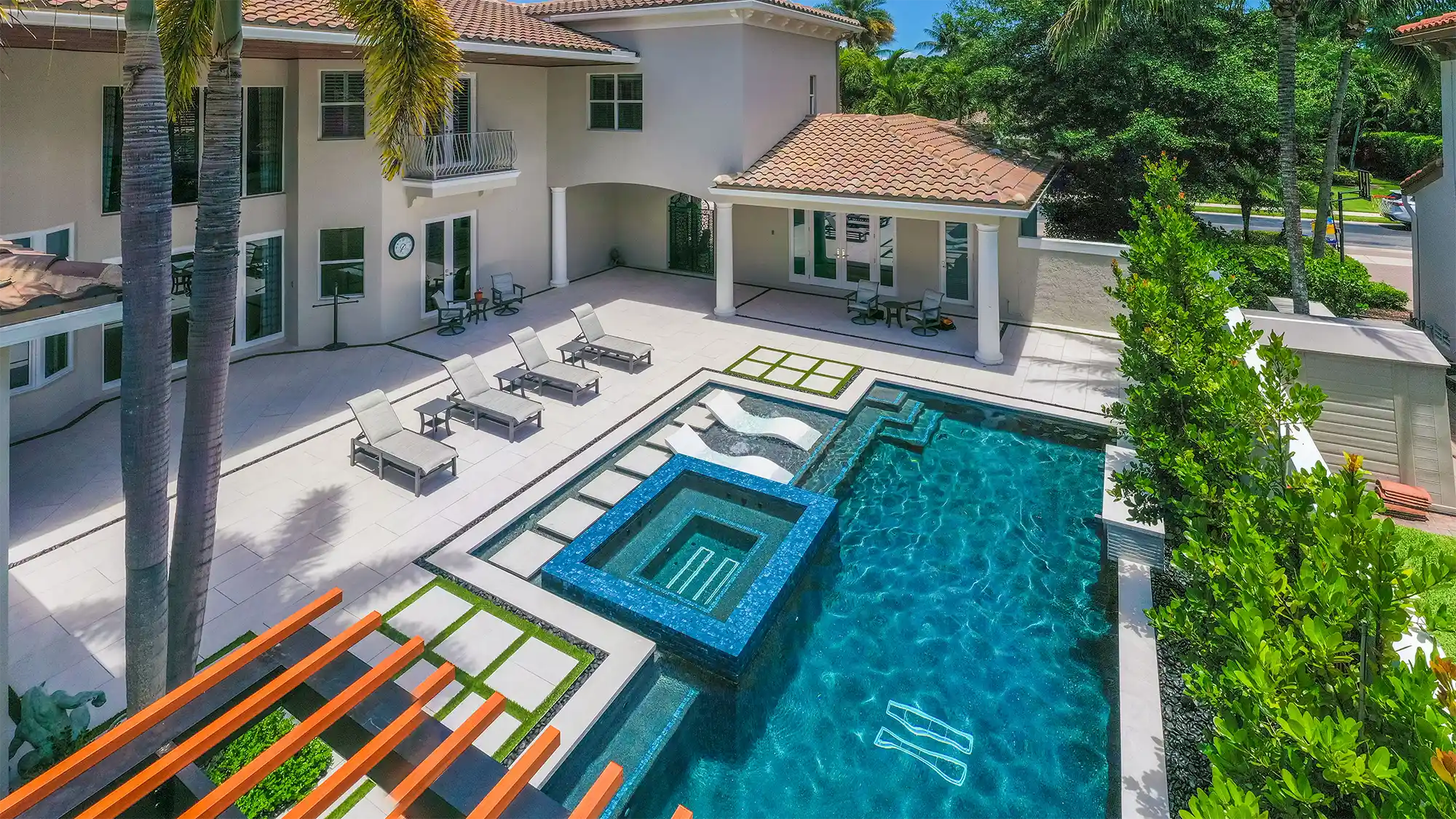 Pool in the yard